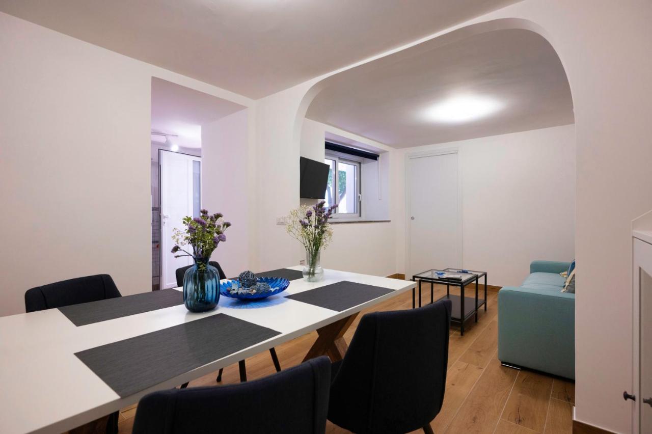 Diomira Apartment タオルミーナ エクステリア 写真