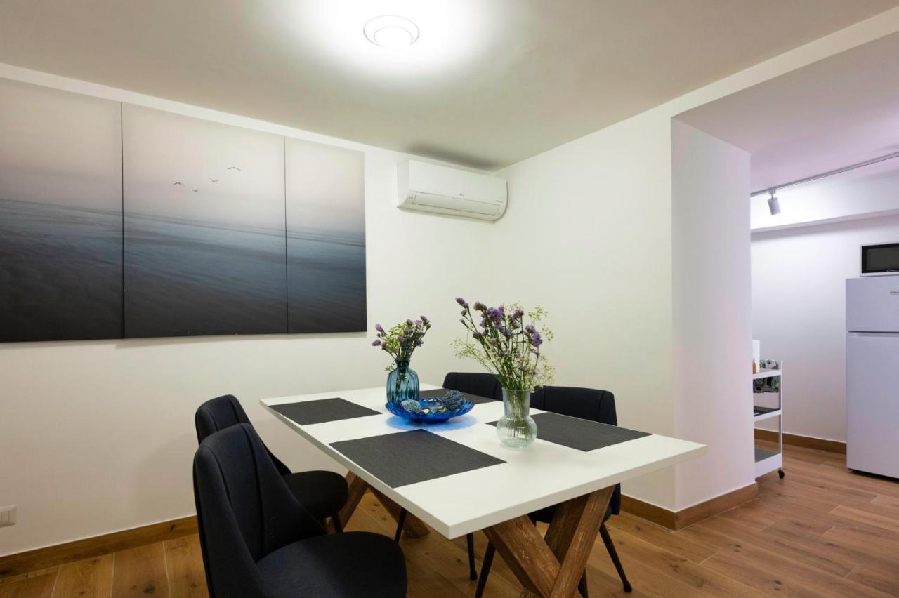 Diomira Apartment タオルミーナ エクステリア 写真